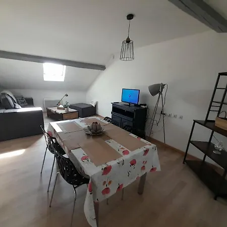 Appartement Apaartement Pres Du Stade Du Hainaut